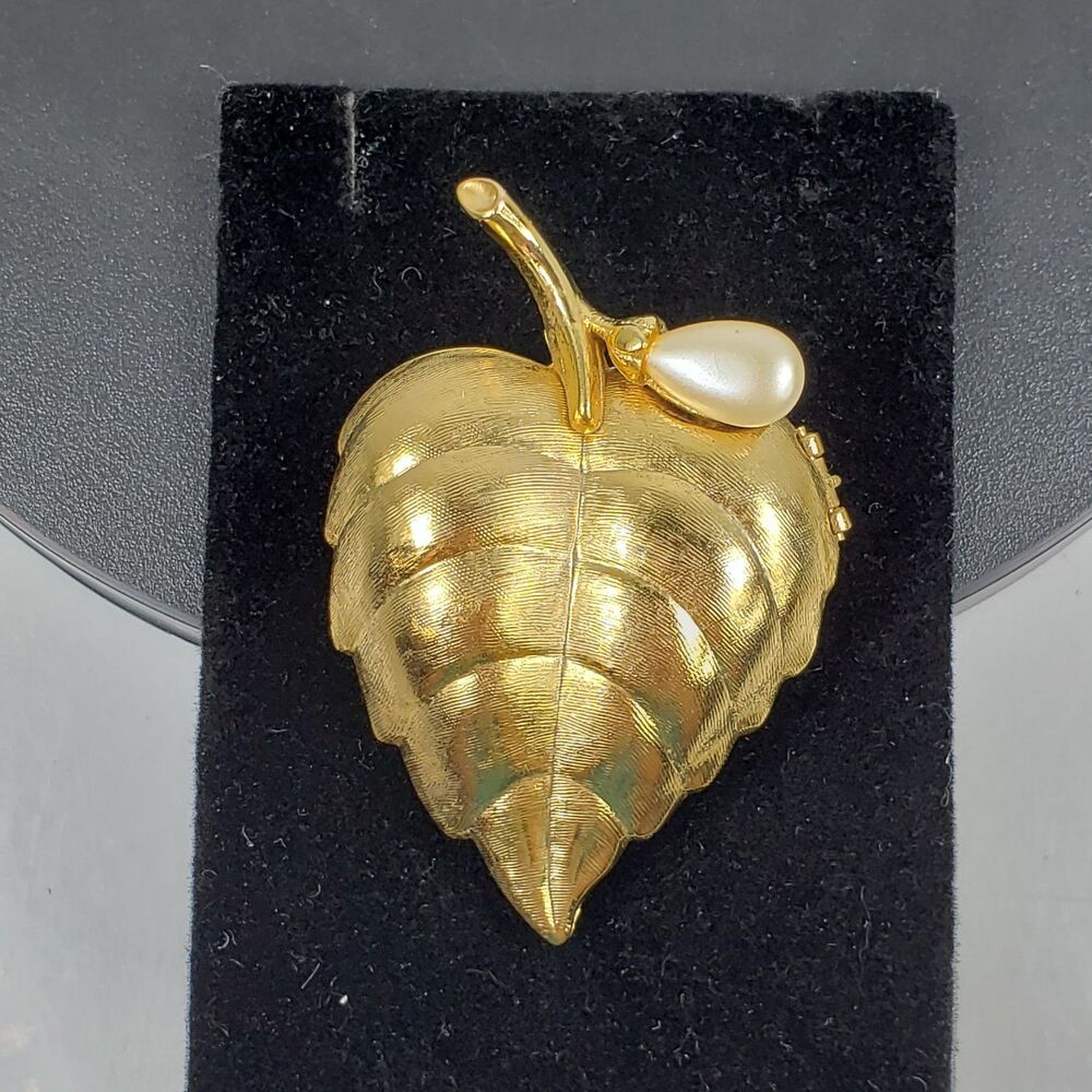 Vintage 1960s AVON Goldtone Faux Pearl On Leaf Creme Perfume Brooch (No Perfume) - Picture 5 of 16